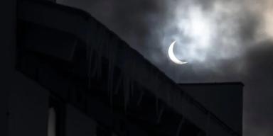 Bild på solförmörkelse