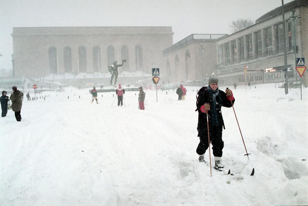 Snöoväder på Götaplatsen i Göteborg, 1995