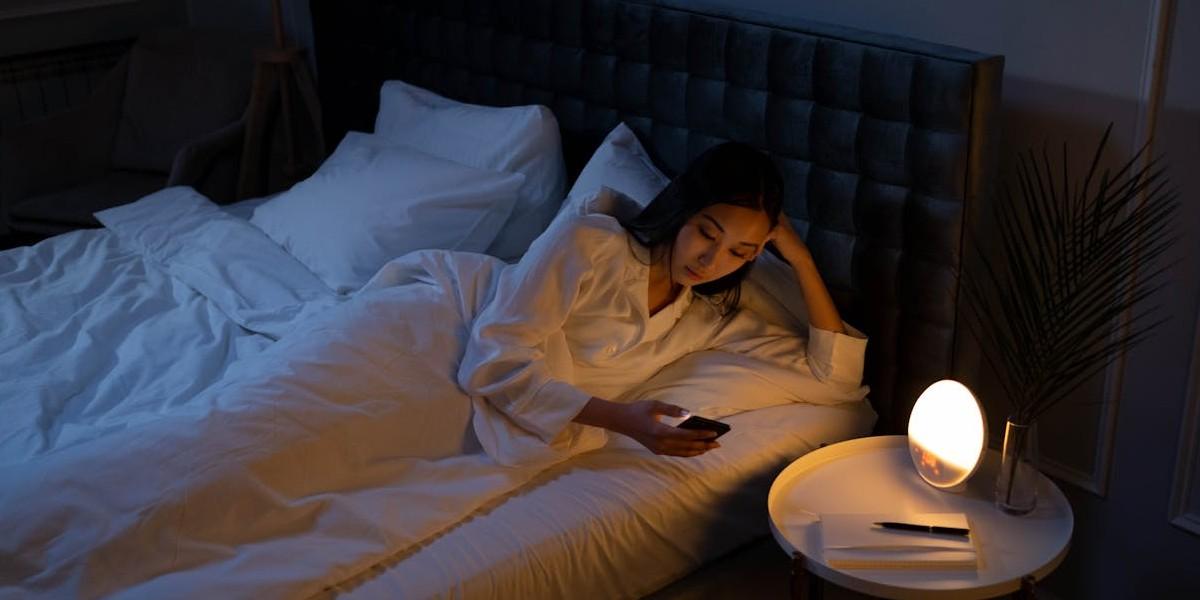 Sömnproblem orsakas av stress och ekonomiska bekymmer.