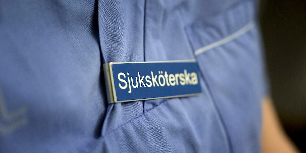 En sjulsköterska. Enligt en ny studie saknas ofta forskning som visar att de råd vården ger till patienter verkligen får effekt