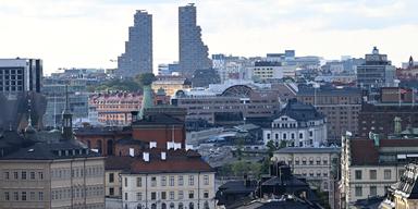 Det ljusnar på bostadsmarknaden. Men är faran verkligen över?