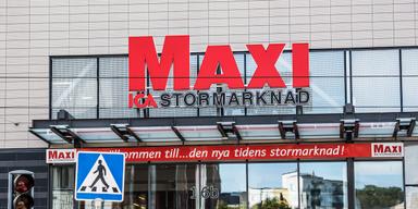 En Ica Maxi-butik. 50 av 90 Ica Maxi-butiker i landet har fått kritik vid miljö- och hälsoskyddskontroller