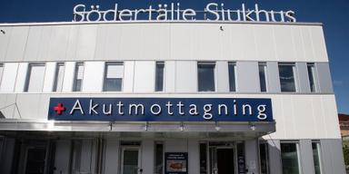 Södertälje sjukhus. En undersköterska vid sjukhuset ska olovligen ha läst journaler som inte tillhörde hennes patienter och därför åtalas hon nu