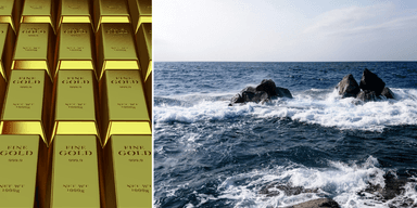 Guld till vänster och hav till höger.