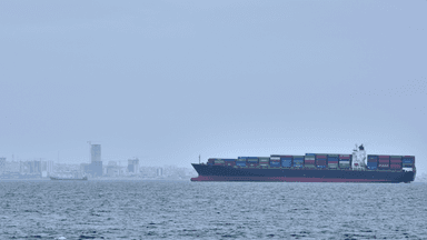 Företag påverkas av stoppet i Hormuzsundet.