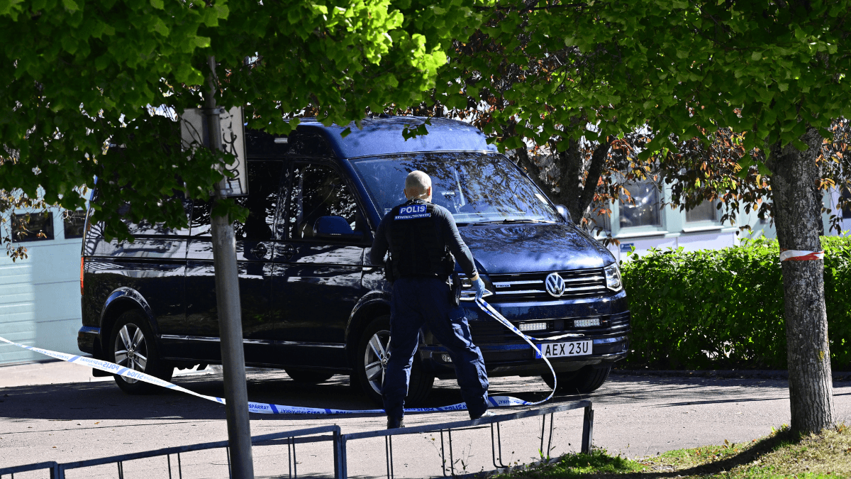 polis